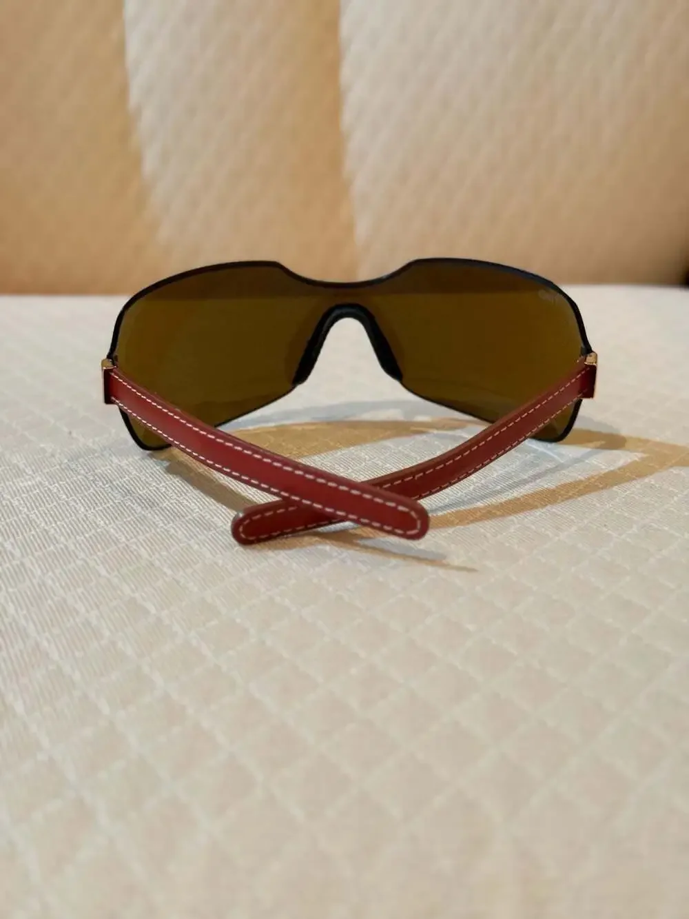 Histoire de Voir Vintage Y2K Frameless Shield Leather Sunglasses
